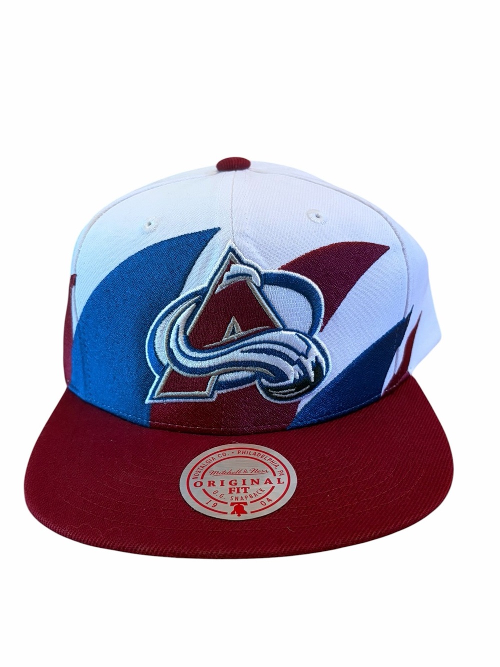 NWT Colorado Avalanche Sharktooth 2-Tone Mitchell & Ness Snapback NHL Cap